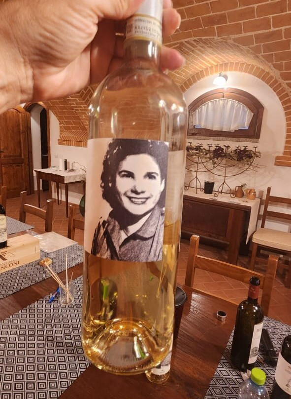 Cantina Manconi-Tempio Pausania必去景点