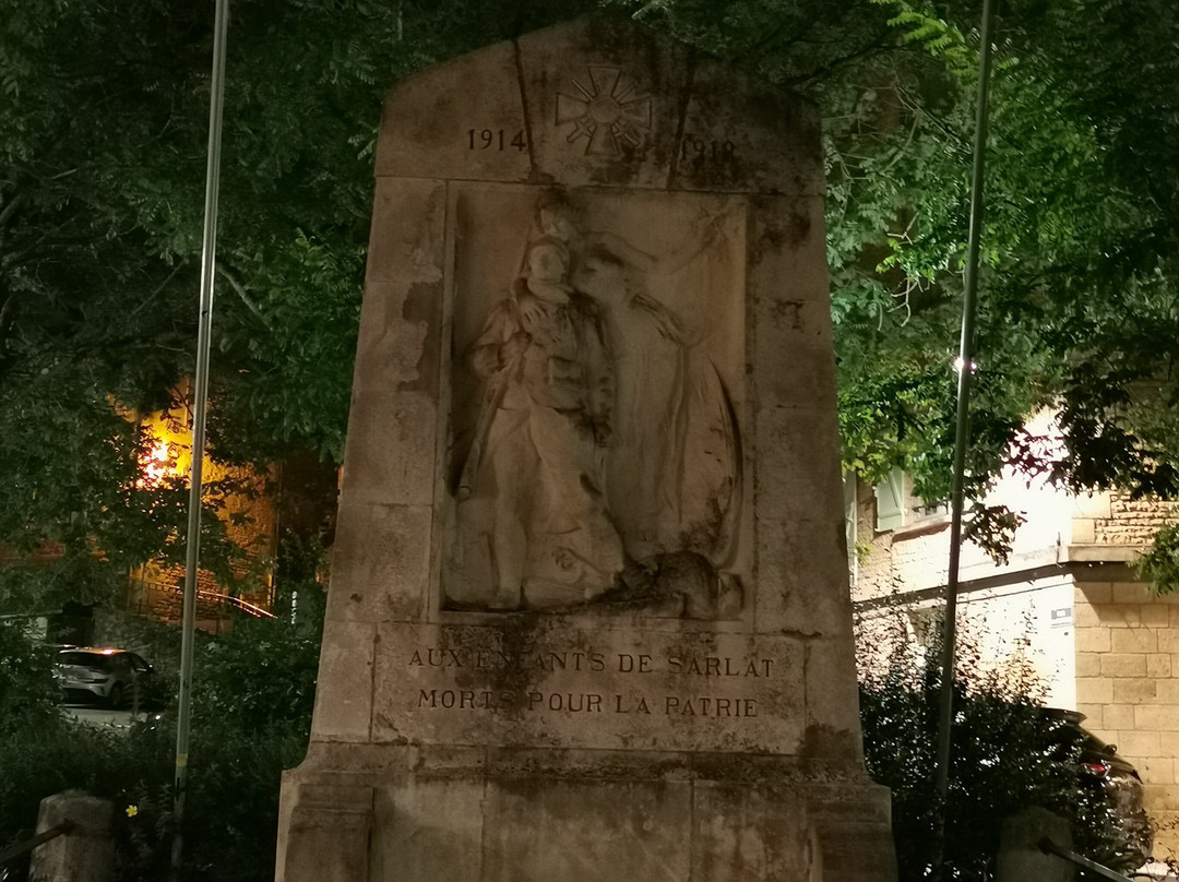 Monument aux Morts景点图片