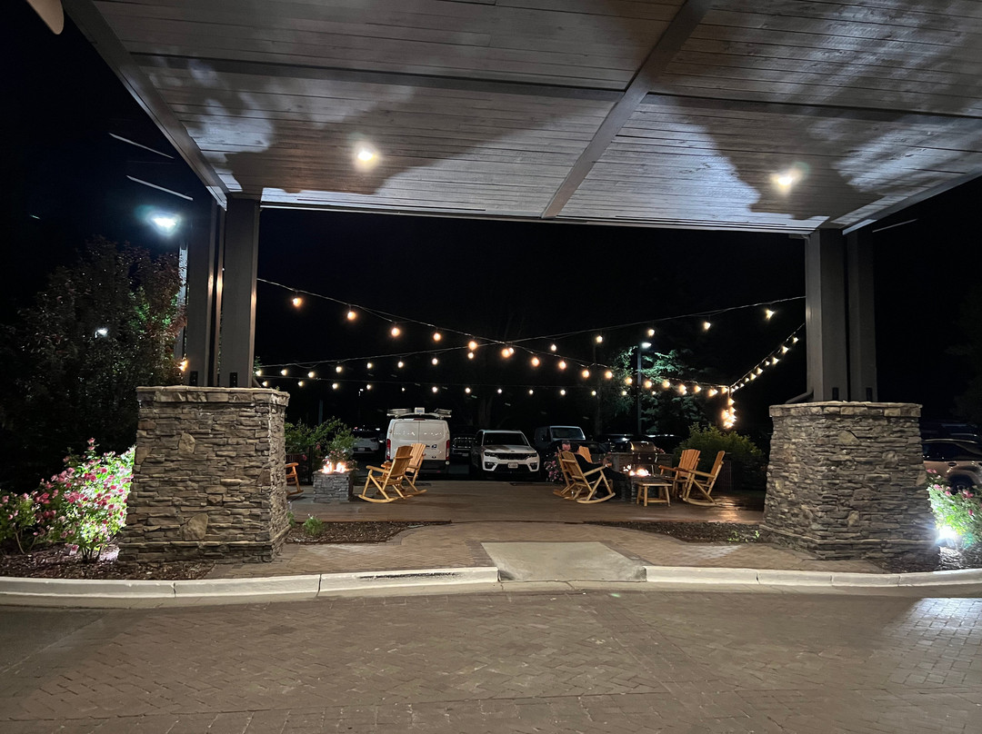 杰克逊霍尔汉普顿客栈酒店主图