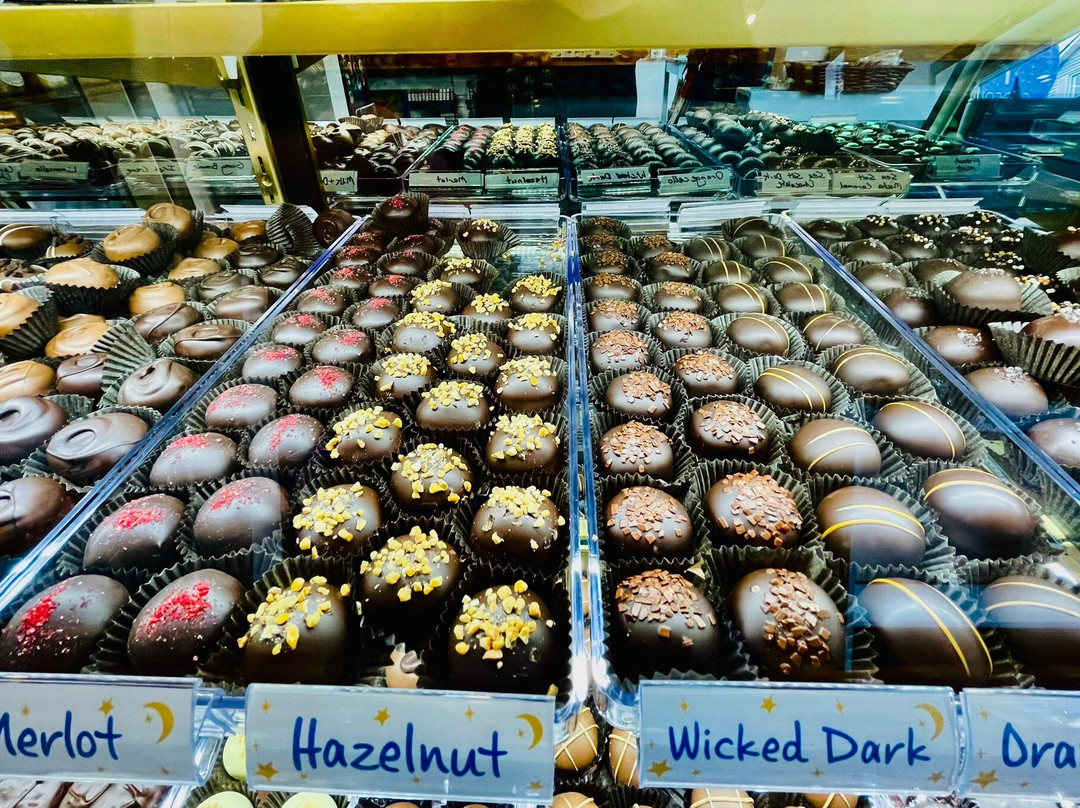 Blue Moon Chocolate & Gifts-Valatie必去景点