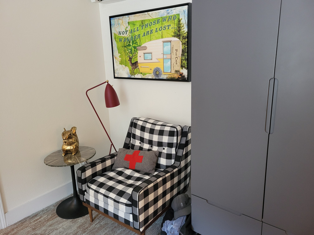 The Creekstone主图