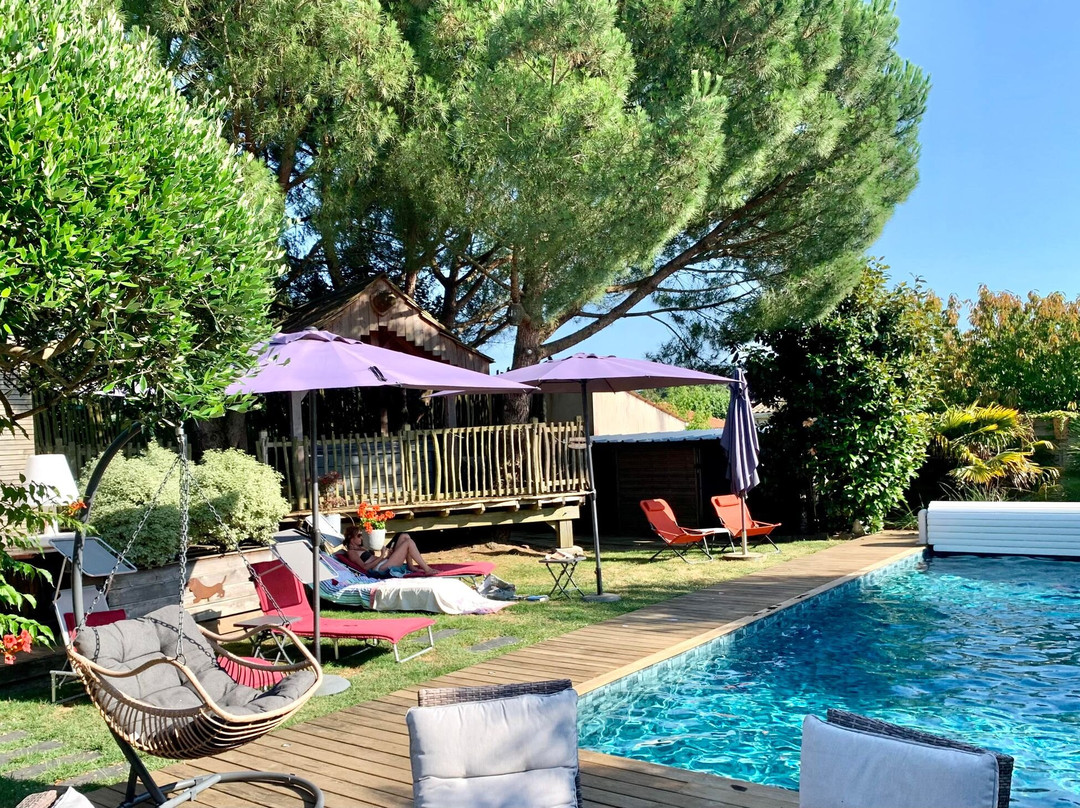 Le Clos des Romarins主图