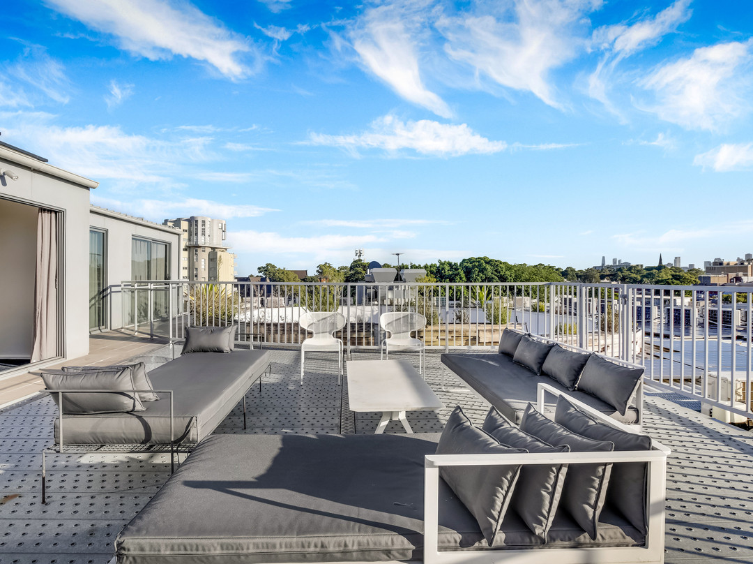 新镇城市饭店主图