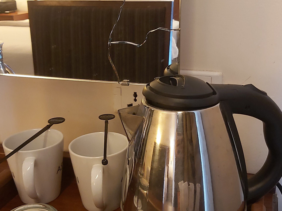 阿斯顿美那多酒店主图