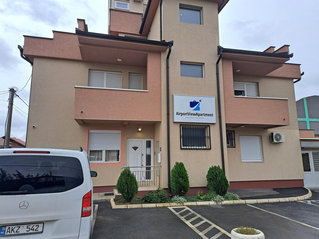 Airport View Apartment