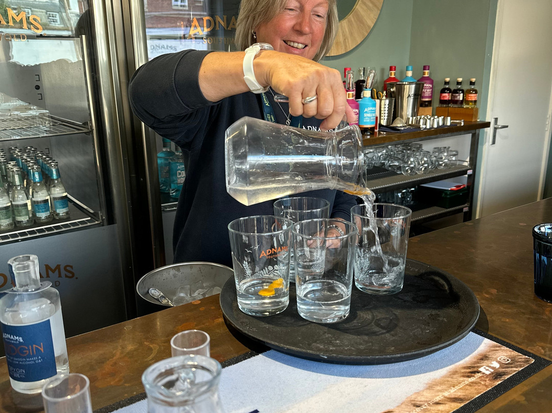 Adnams Distillery Tour-Southwold必去景点