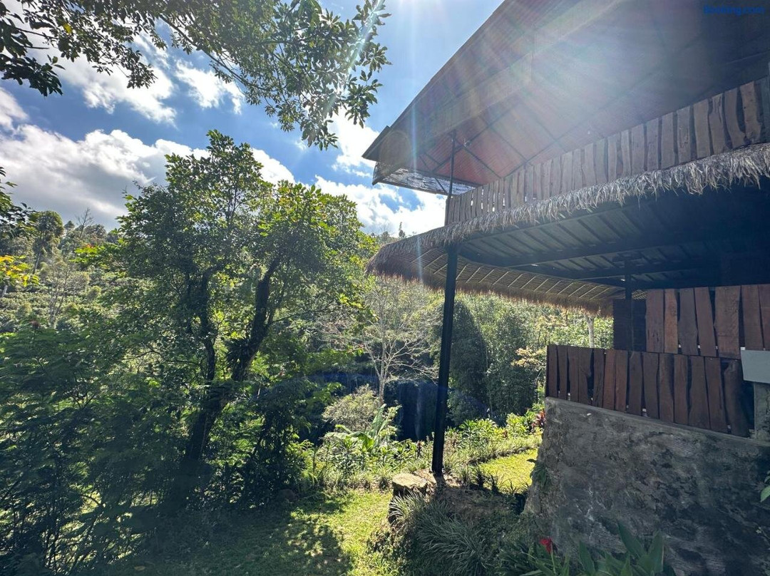 Munduk Tutub Waterfall View