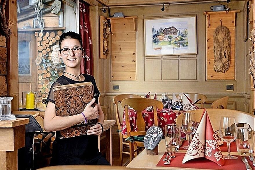 Les Plans-sur-Bex餐馆和美食-Bar & Restaurant La Terrasse De Gryon