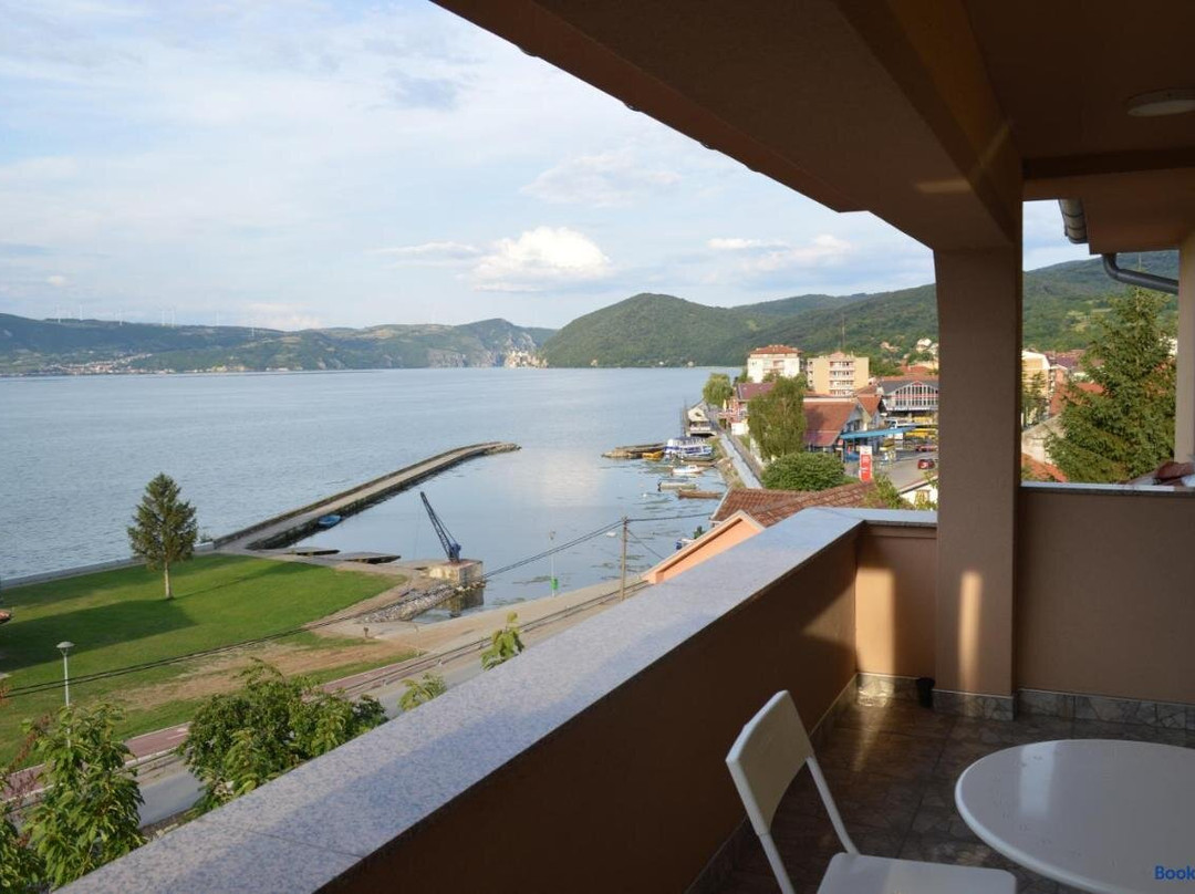 Vila Marija Golubac