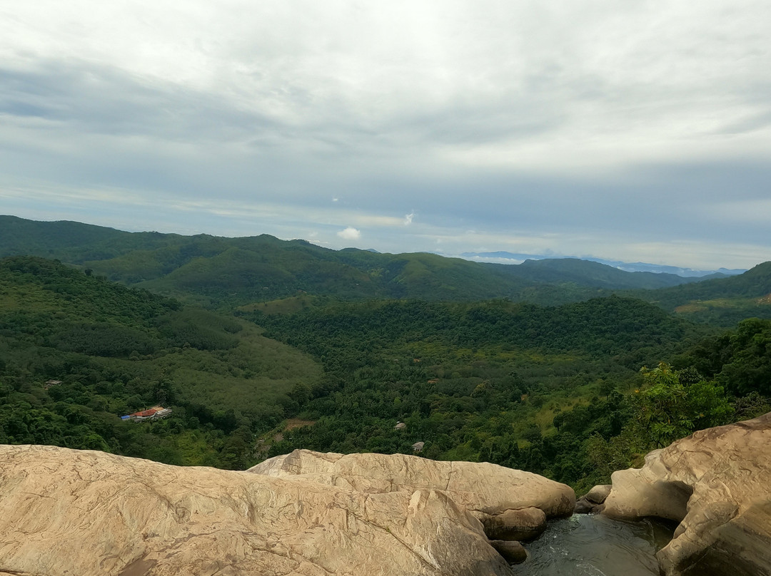 Wellawaya Tuk Tuk Tours & Taxi Service-Wellawaya必去景点