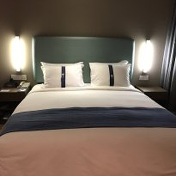 杭州黄龙智选假日酒店主图