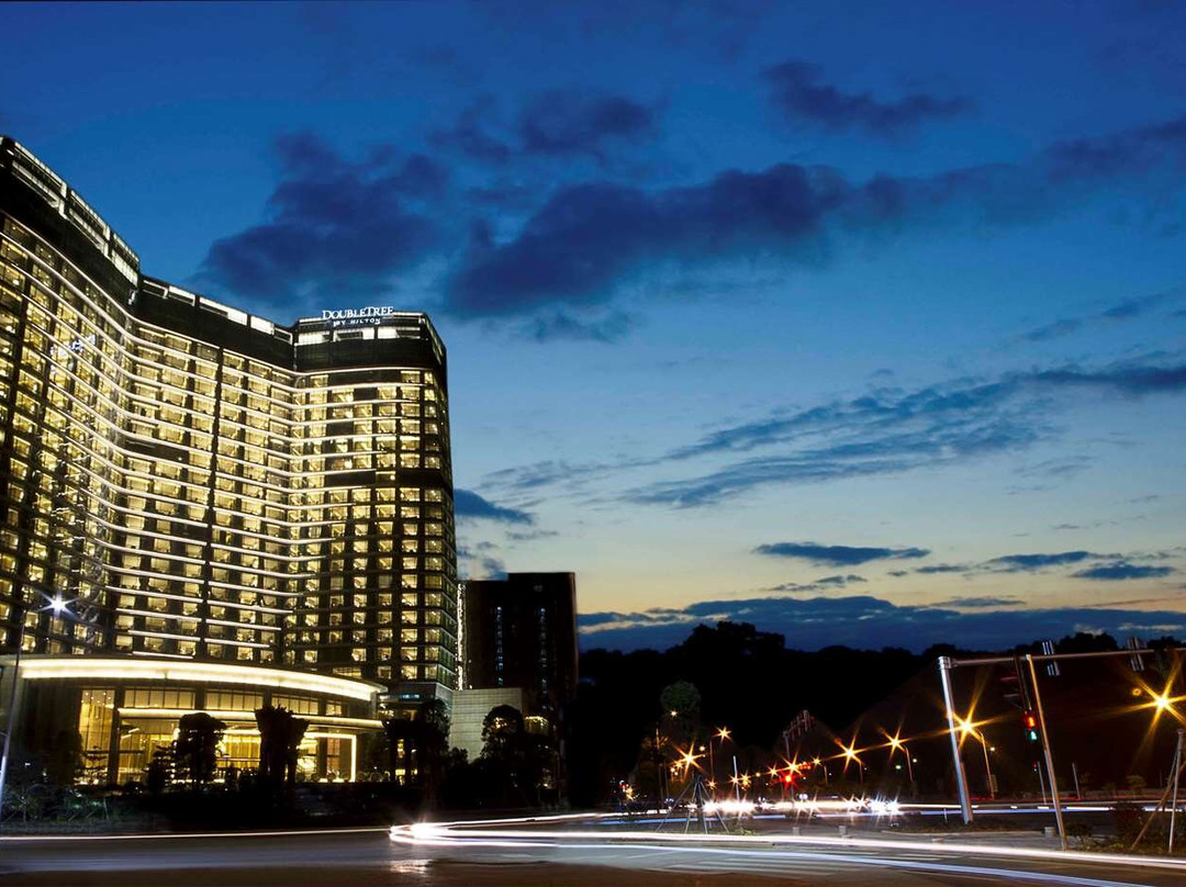 河源汇景希尔顿逸林酒店主图