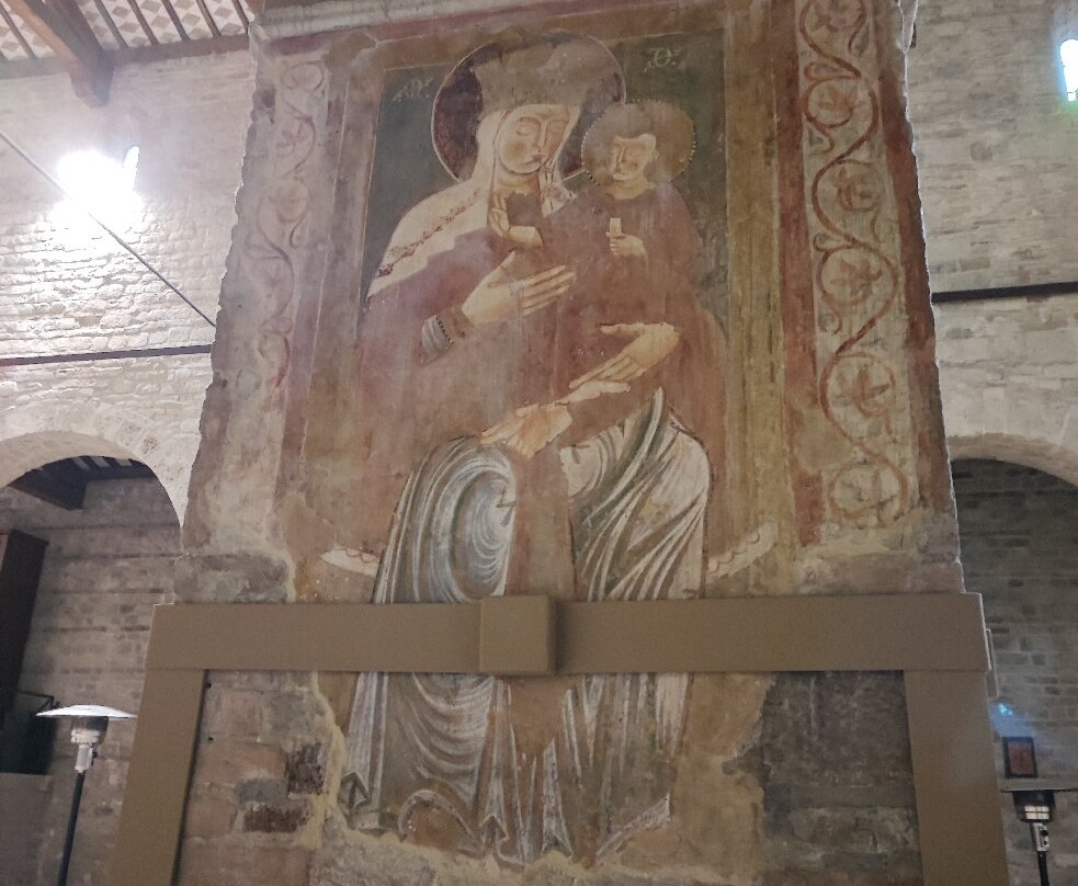 Chiesa San Clemente Al Vomano景点图片