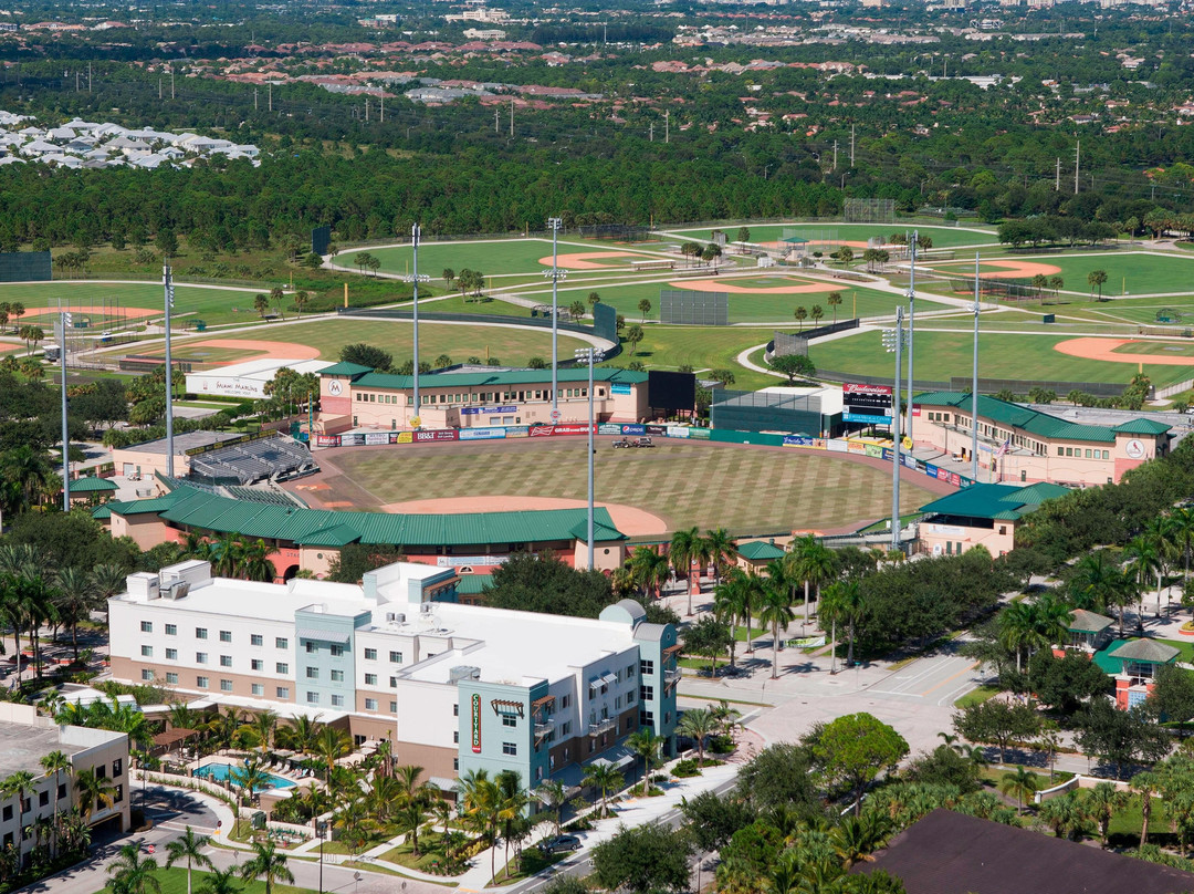 朱庇特棕榈沙滩万怡酒店主图