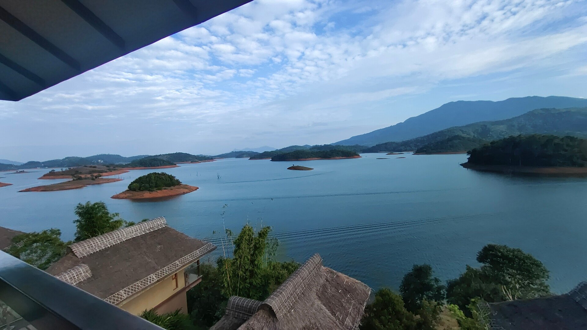 Mountain Shadows Resort, Wayanad-客卧