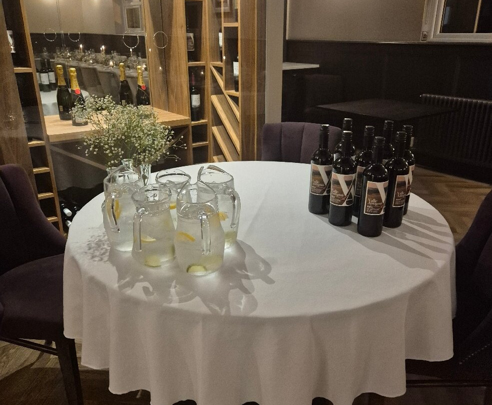 Loftsome Bridge Boutique Hotel & Restaurant主图