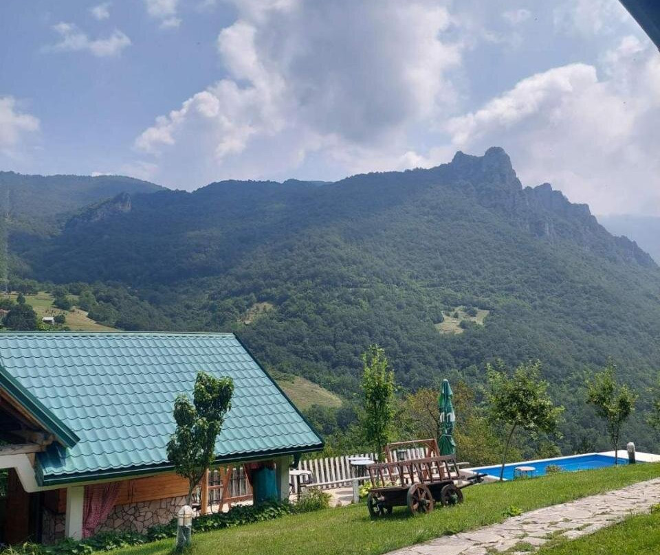 漂流绿塔拉露营地