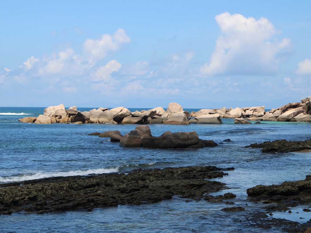 Anse Consolation-普拉兰岛必去景点