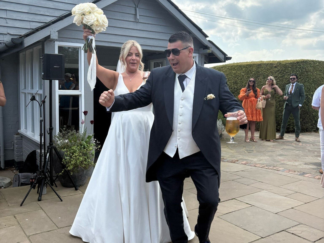 The Blazing Donkey Country Hotel主图