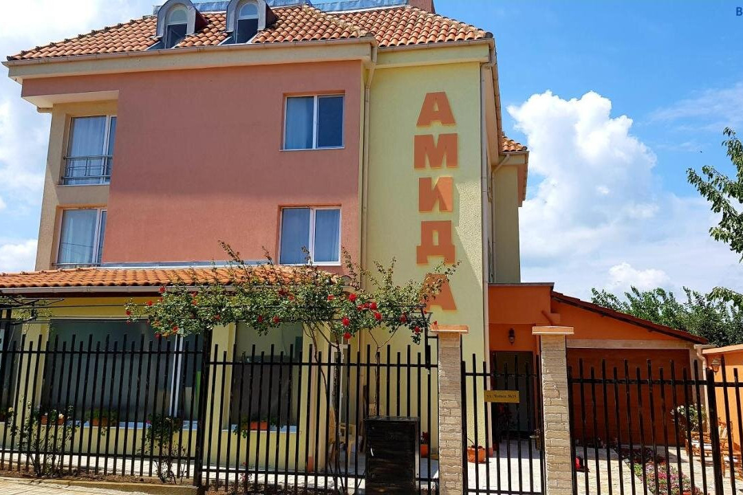Amida