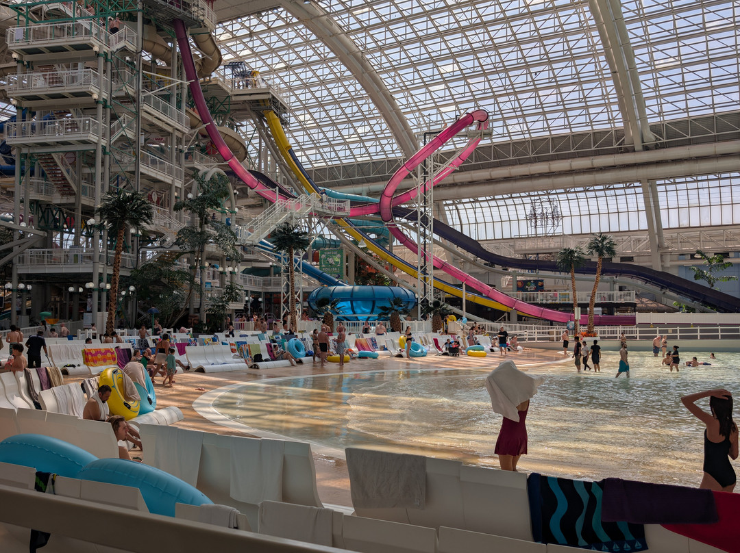 世界水上乐园-埃德蒙顿必去景点