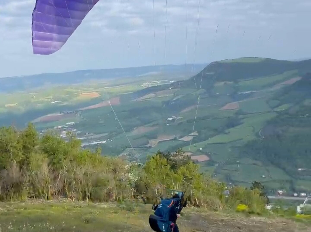 Fly Millau Parapente-米约必去景点