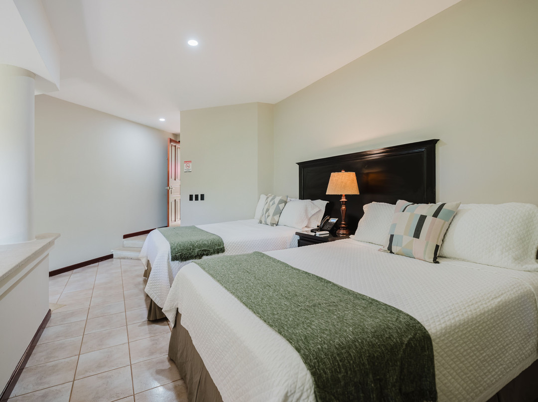 Papagayo Golden Palms Beachfront Hotel主图