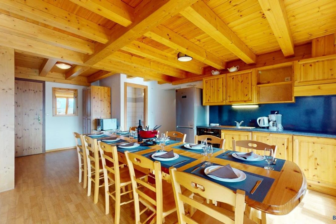 Pracondu 2 202 - Outdoor & Fun Charming Apartment