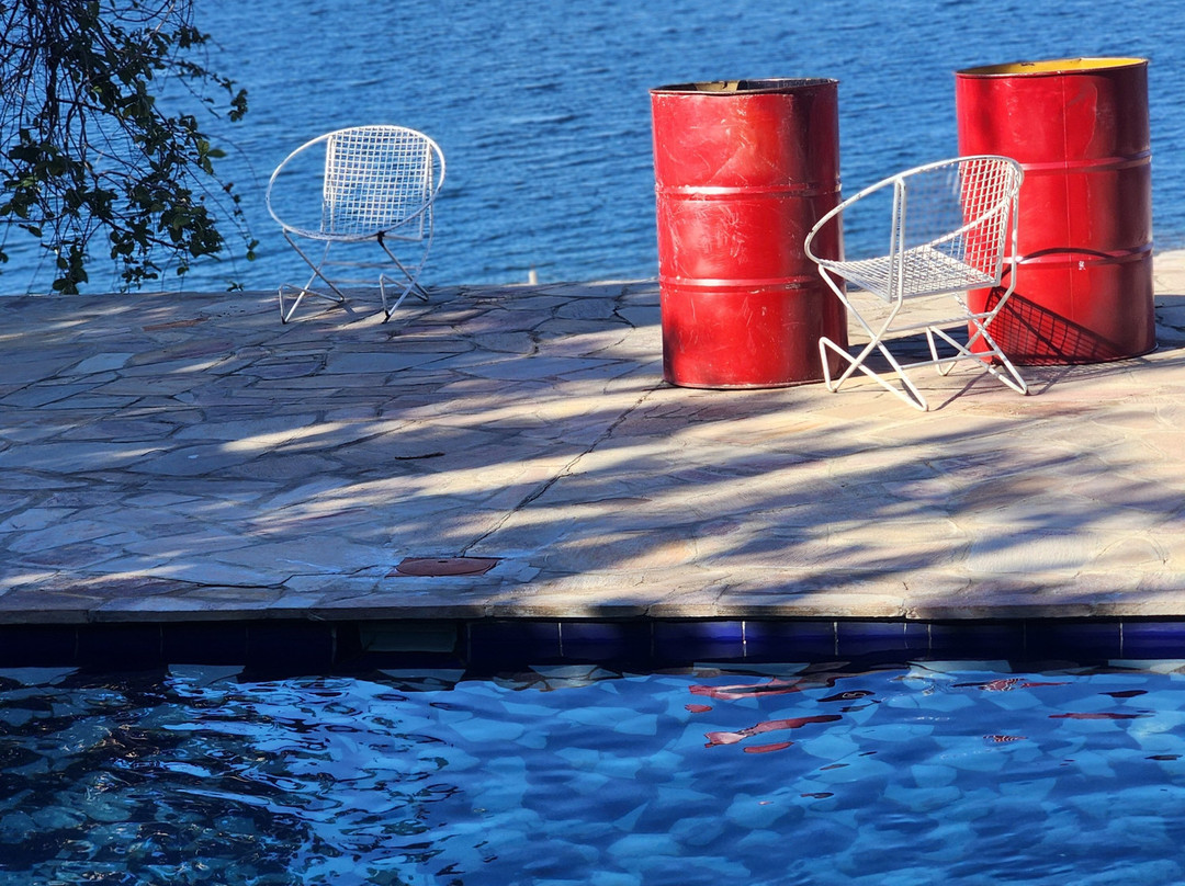 Waterfront Resort Hotel主图