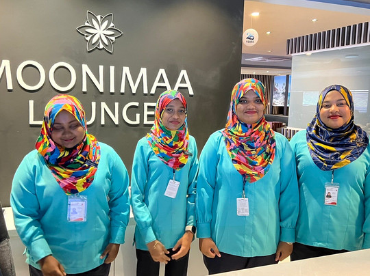 Moonimaa Airport Lounge-湖卢勒必去景点