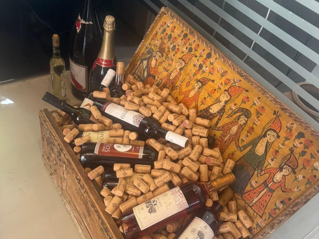 Piperis Winery-Apollona必去景点