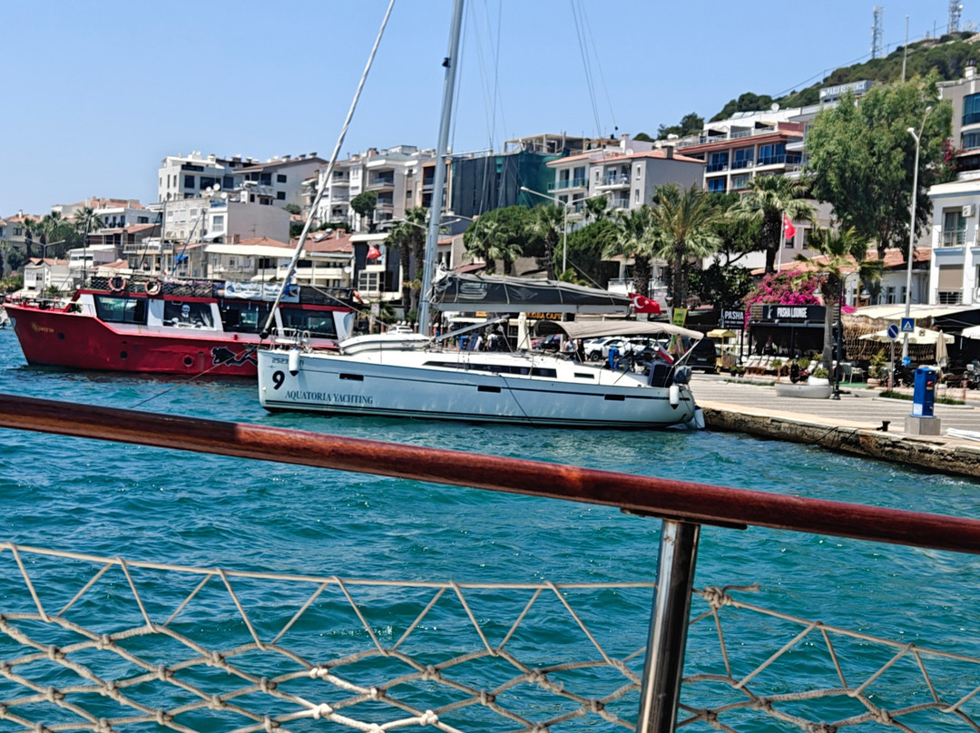 Saint Mary-切什梅必去景点