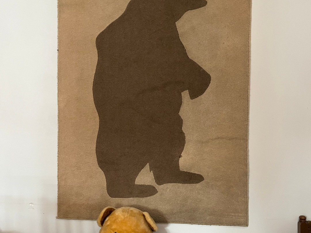 山上之熊旅馆主图