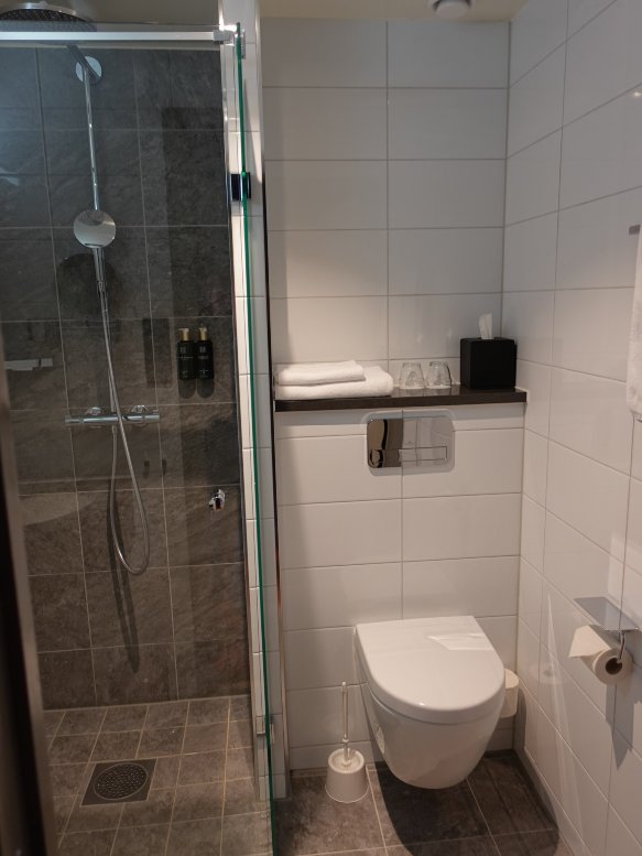 Home Hotel 贝格马斯塔伦-浴室