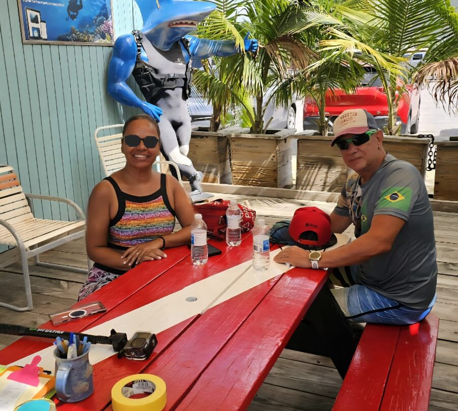 Ocean Explorers Dive Center-辛普森湾必去景点