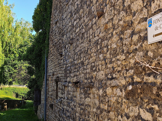 Fontaine Et Lavoir De Chey-Melle必去景点