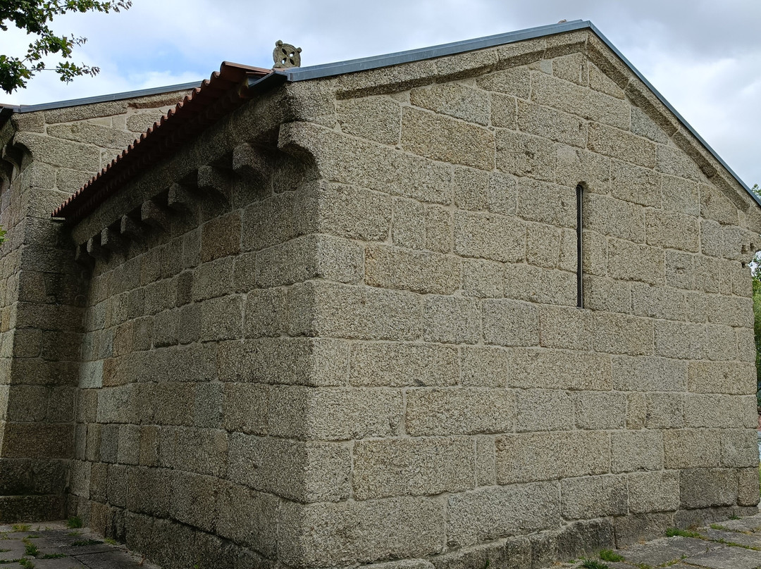 Igreja de São Miguel do Castelo-吉马良斯必去景点