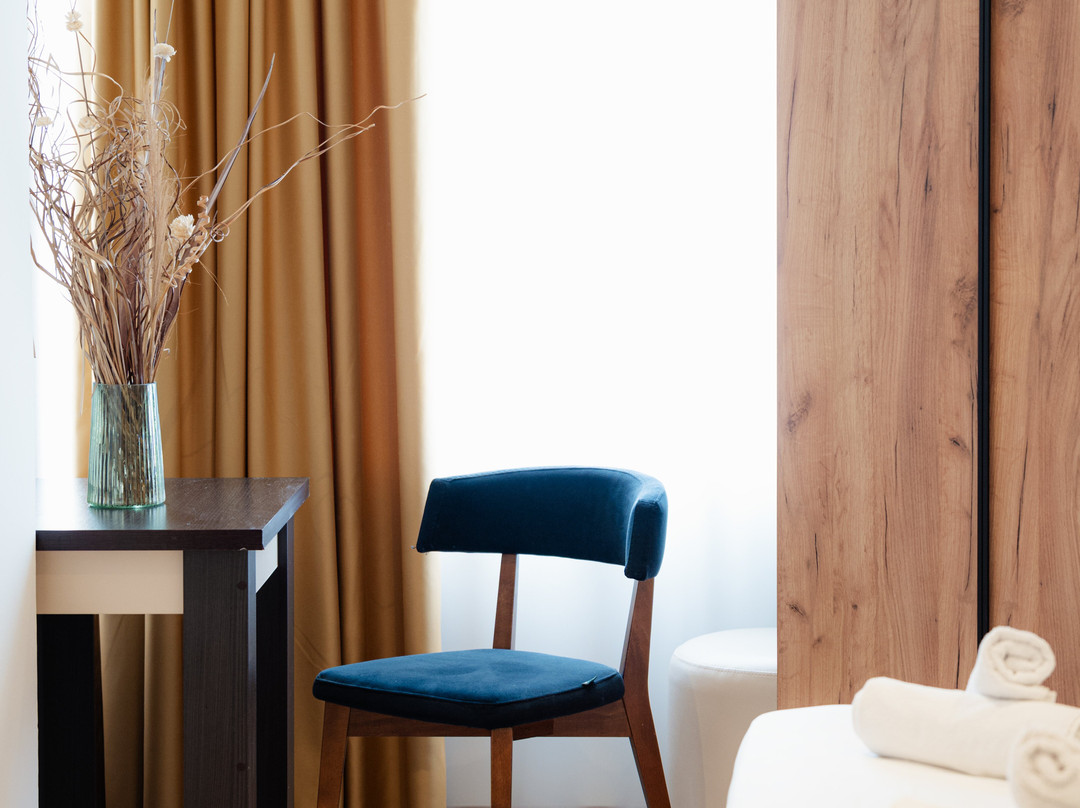 Hotel & Restaurant Blini主图