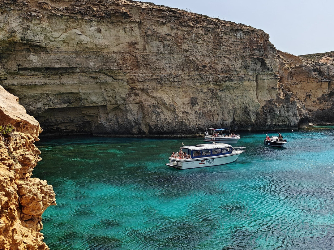 Ebsons Private Boat Charters-Comino必去景点
