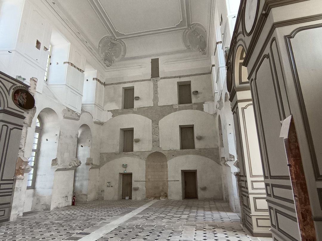 Abbaye de Clairvaux-Ville-Sous-La-Ferte必去景点
