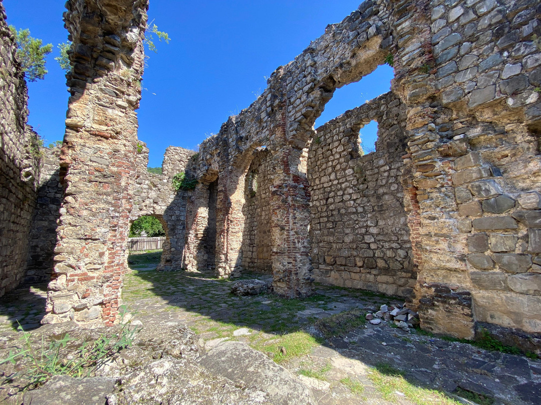 Gum Basilica-Qakh必去景点