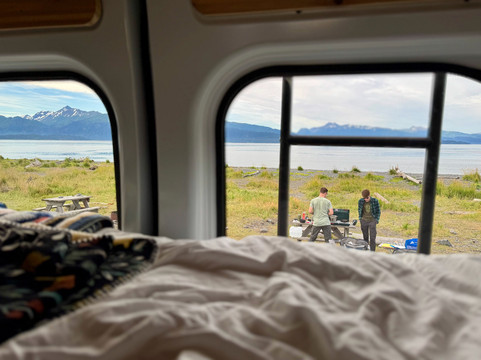 River Wild Camper Vans-安克雷奇必去景点