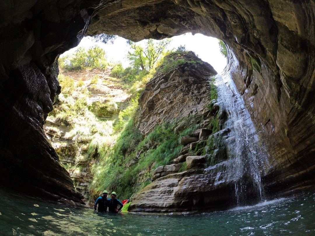 Agua y Nieve-托尔拉必去景点