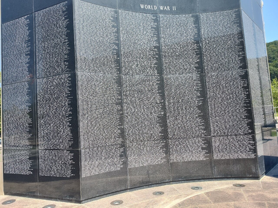 West Virginia Veterans Memorial-查尔斯顿必去景点