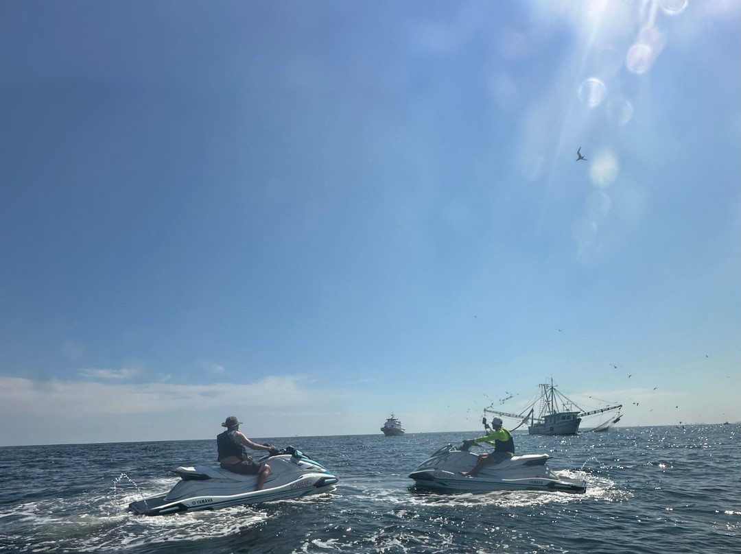 Action Water Sportz-美特尔海滩必去景点