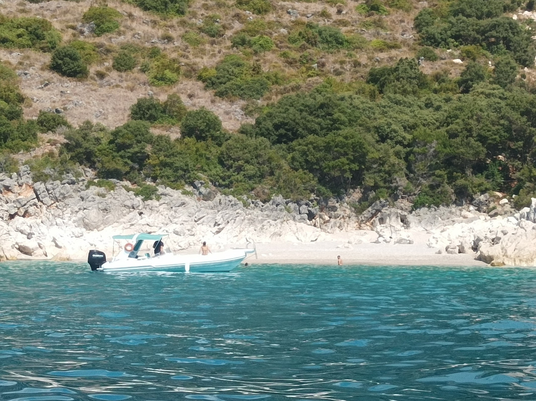 Himara Beach Hopping Tours-Himare必去景点