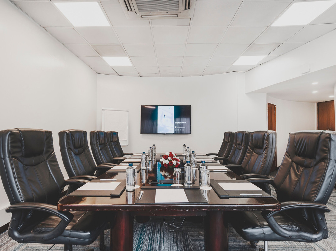 萨洛瓦帕纳弗里克酒店主图