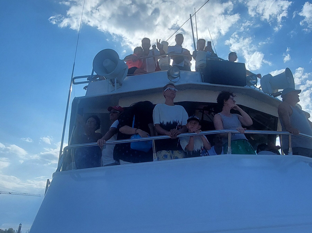 Motonave New Ghibli-切塞纳蒂科必去景点