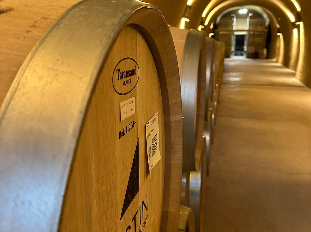 JUSTIN Vineyards & Winery-帕索罗布尔斯必去景点