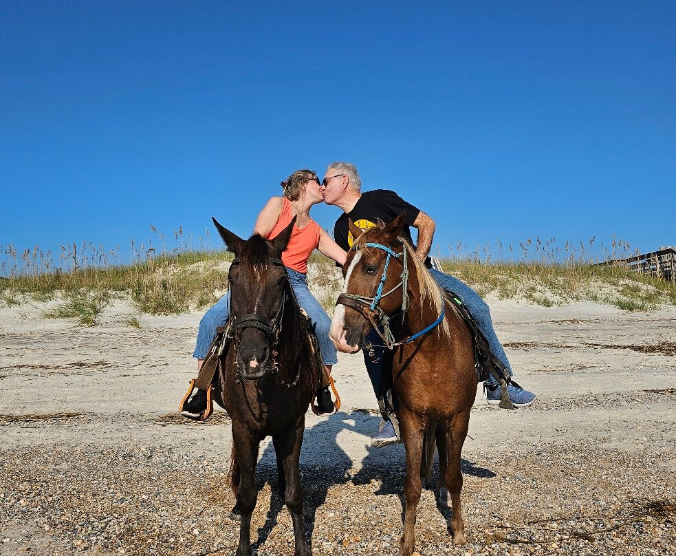 Happy Trails Walking Horses-费尔南迪纳岛必去景点